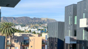 Stunning Hollywood Sign View